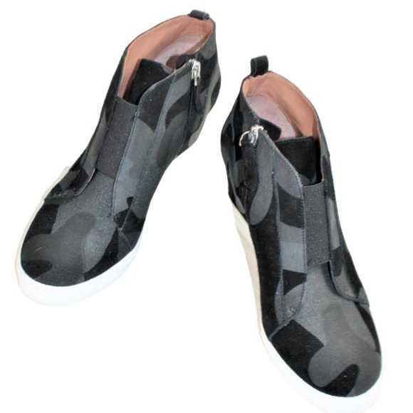 Linea Paolo Felicia Dark Gray & Black Camo Low Wedge Ankle Bootie, Size … - Picture 6 of 11